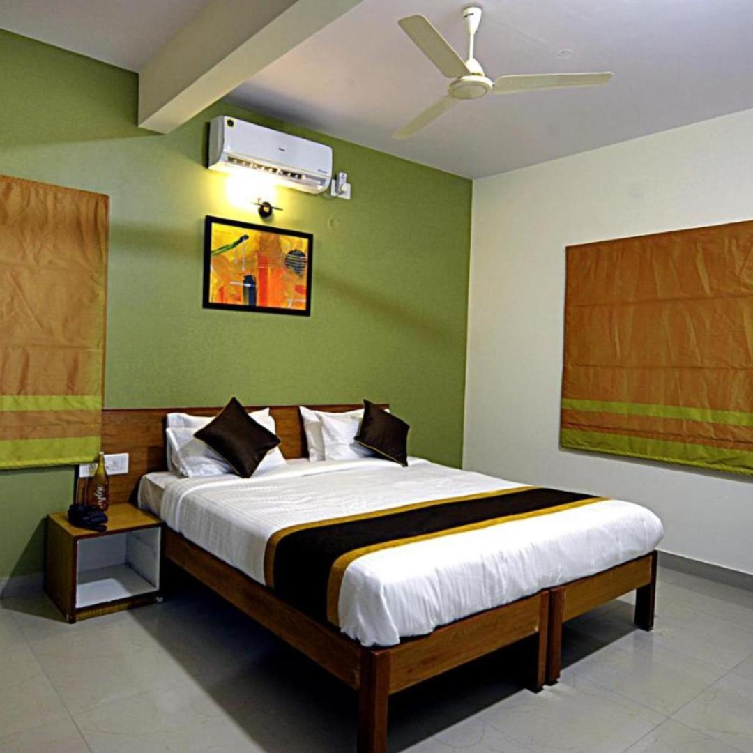 Airport Bliss Boutique Hotel Yelahanka Exteriör bild